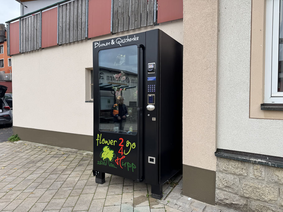 blumen, blumenstrauß, frisch, automat,24stunden,24h,wo,geöffnet,kartenzahlung,bar,umgebung,nähe,würzburg,höchberg,kaufen,geschenke