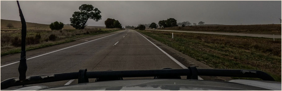 unterwegs von Tumblong nach Norden Richtung Blue Mountains - Hume Highway