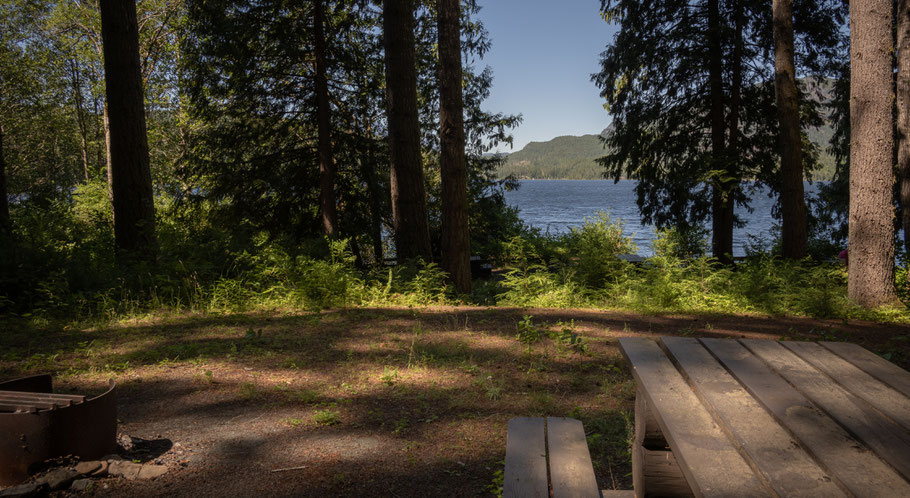 Vancouver Island, Inland Island Highway, Hoomak Lake, Robert Lake, Robert Lake Picknick Area