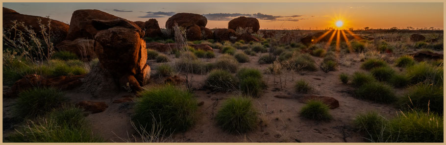 Pilbara, in the Rocks Free Camp, Devil's Marbles, Great Northern Highway, Western Australia, Westaustralien