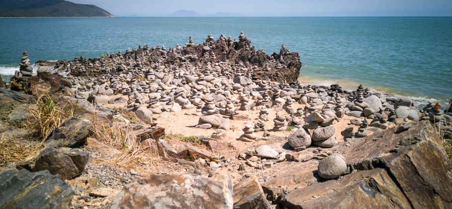 Cairns, Port Douglas, Captain Cook Highway, Pebbly Beach