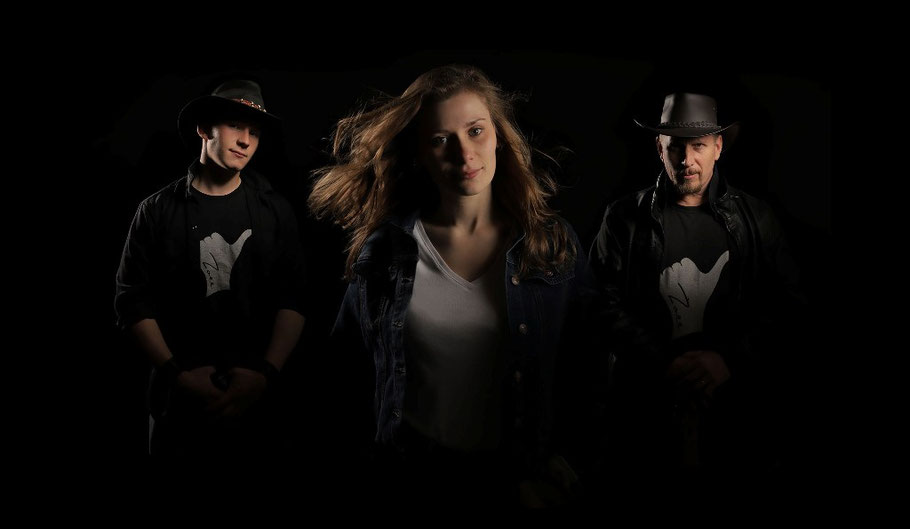 zoee, zoee tribe, zoee singer, zoee country music, zoee & the band, country artist, country music, pop country, unsigned, singer, songwriter, country music, country to country, zoee official, zoee and the band