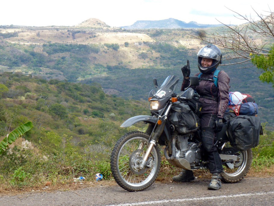 The ONE picture we took in Honduras, right before the border because we felt guilty for not taking any...