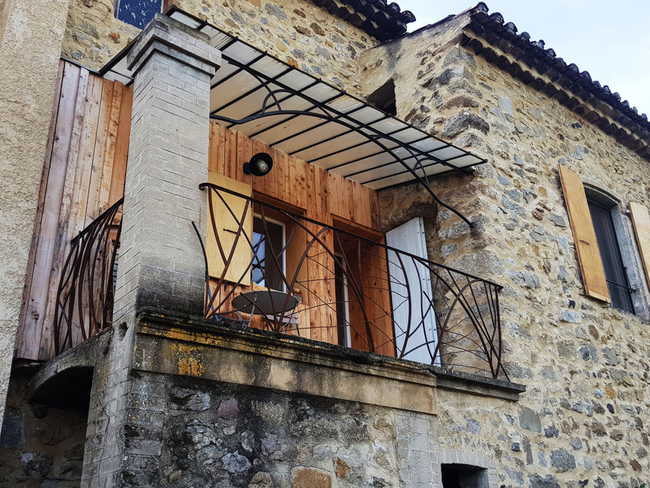 Réalisation d'une verrière et d'un garde-corps pour habiller ce balcon