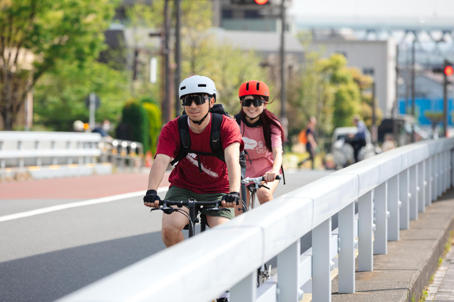 交通量が多い 自転車 安全性 後方確認