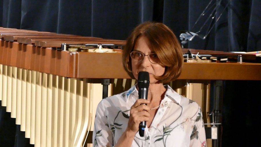 Petra Ullfors, die 2. Vorsitzende des Fördervereins der Musikschule, begrüßte offiziell die Gäste