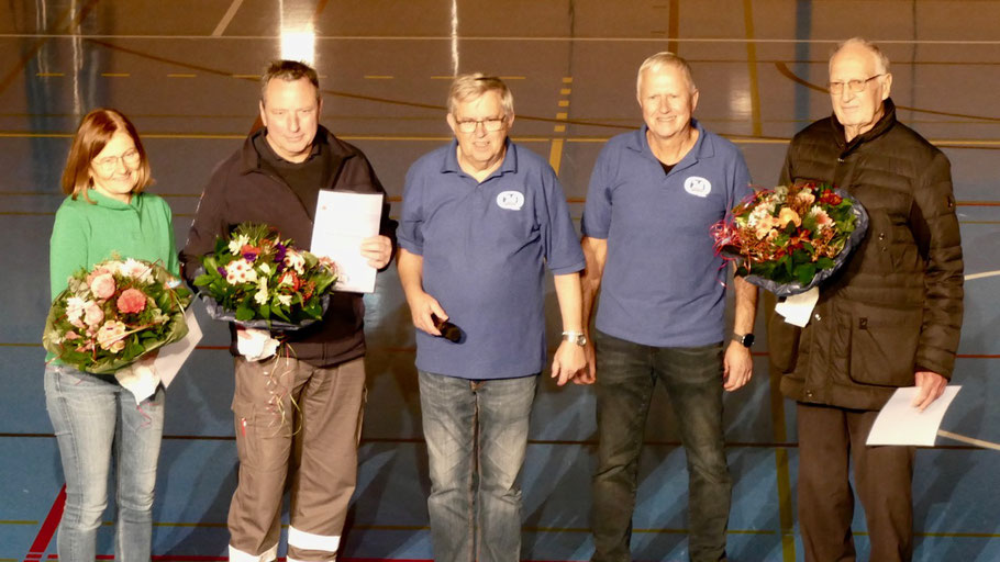 Für ihre 25-jährige Vereinsmitgliedschaft wurden Sabine Lienemann, Hans-Hermann Behncke und Erwin Ramminger (r.) geehrt.