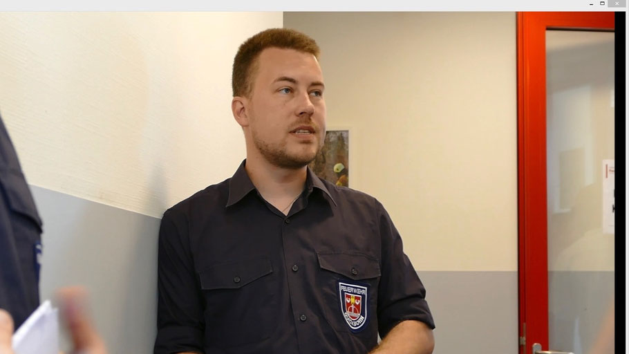 .. unterstützt von Florian Kuhn der die Räumlichkeiten präsentierte