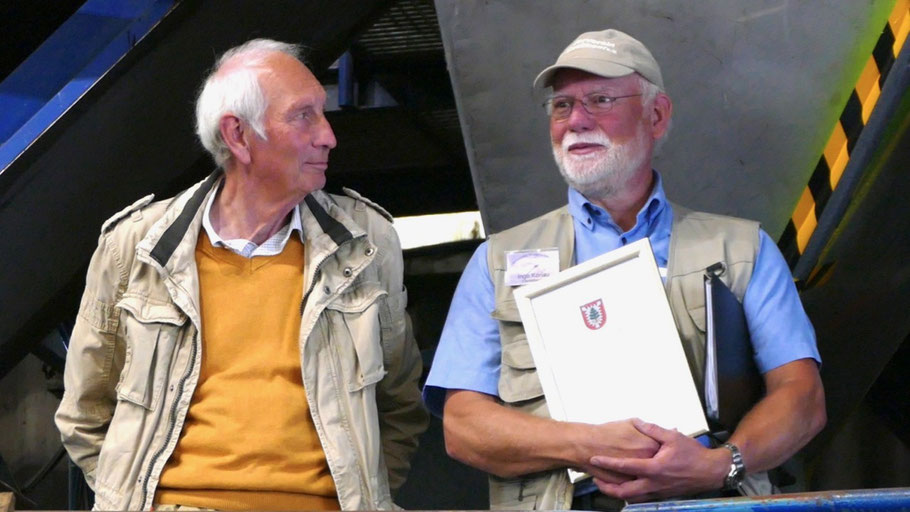 Gründungsmitglied Klaus H. Hensel war extra aus seinem neuen Wohnort im Norden nach Quickborn gekommen, um in einem längeren Vortrag die Geschichte des Fördervereins in Erinnerung zu rufen