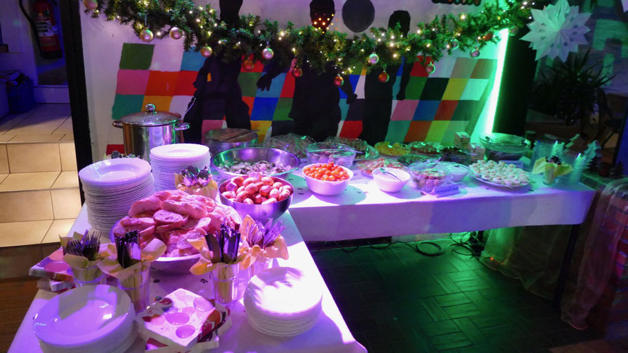 Auf die Gäste wartete ein leckeres Buffet