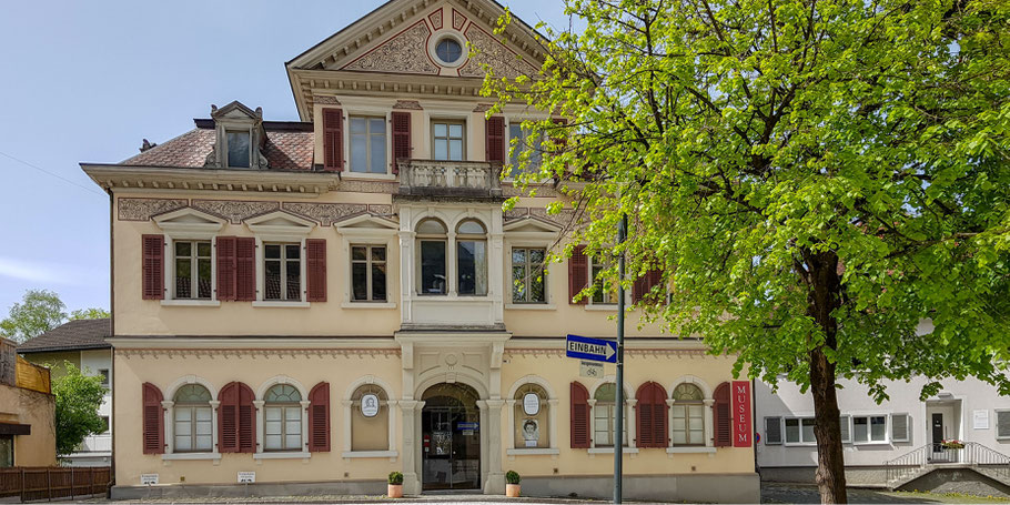 Eine der drei Villen Rosenthal im Zentrum von Hohenems