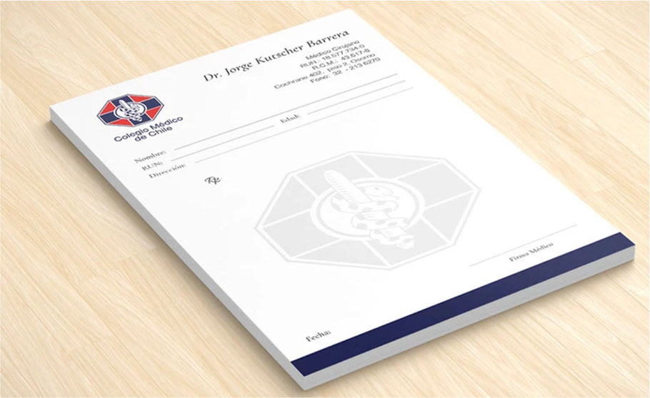 Recetario médico personalizado con membrete institucional, nombre del doctor y campos para datos del paciente y prescripción