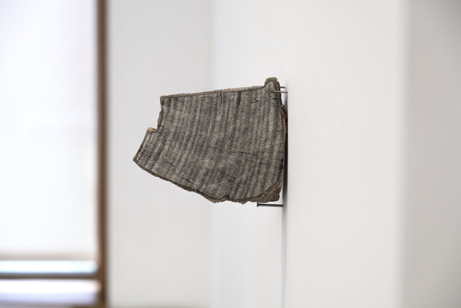 [ Madera sobre madera 1 ] Pieza expuesta en la exposición "La voluntad sostenida", en la galería Fernández-Braso.
