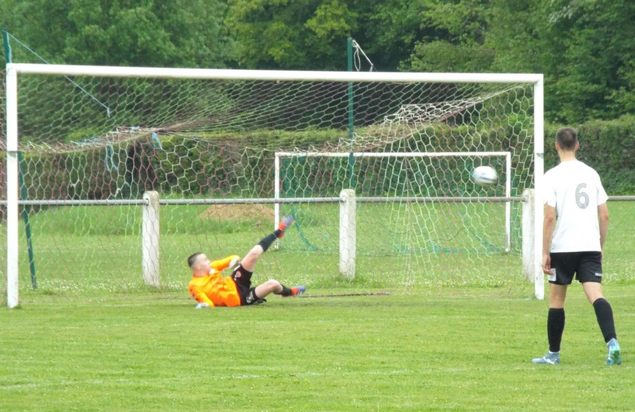90ème+1 : Clément Quillet prend à contre-pied le gardien. 6 - 0
