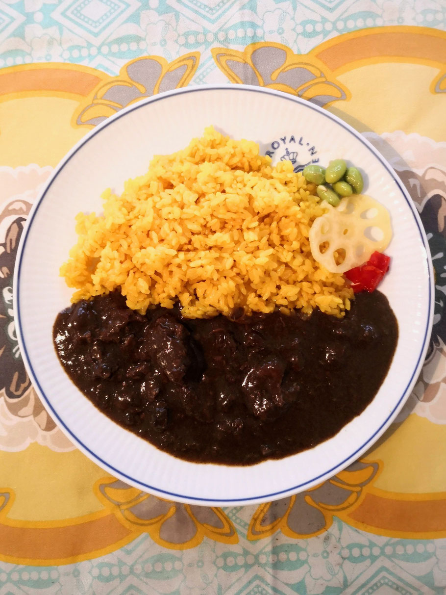スイートワイン2段煮込み牛スジ肉カレー