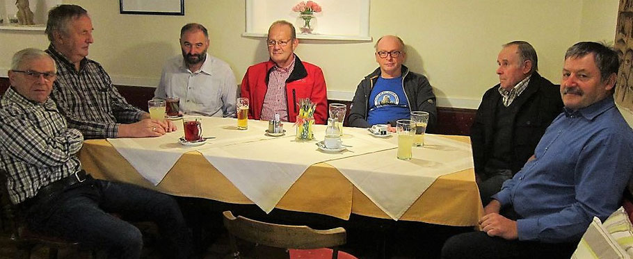 von links: Johann Enengl, Schriftführer Josef Mistelbauer, Obmann-Stellvertr. Stefan Gerstbauer, Johann Lechner, Ernst Brunnbauer, Josef Grossinger, Hubert Hackl