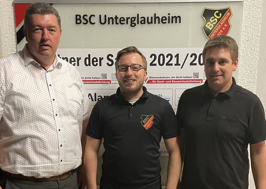 Der Vorstand des BSC Unterglauheim v.l.n.r.: Thomas Häußler (1. Vorsitzender), Martin Mayer (2. Vorsitzender) und Thomas Gerstmeier (Hauptkassierer))