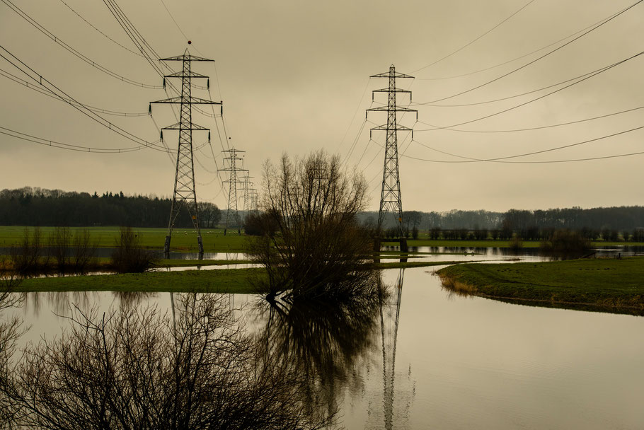 Ondergelopen uiterwaarden langs de IJssel