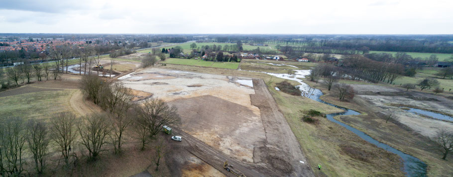 In 2016 geplagde delen van Groenendaal/Ruige Horst. Er zijn structuren zichtbaar geworden; sloten, vennen en landbouwstructuren (luchtfoto Gemeente Doetinchem).