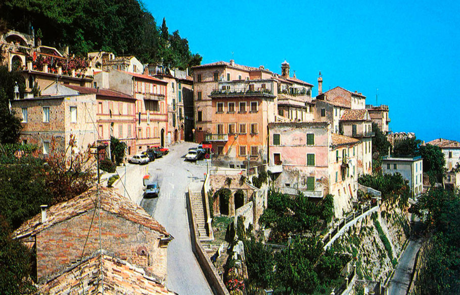 Il Lungomare Di San Benedetto Del Tronto Hai Trovato Il B B Che Cercavi In Pieno Centro Storico Ad Ascoli Piceno