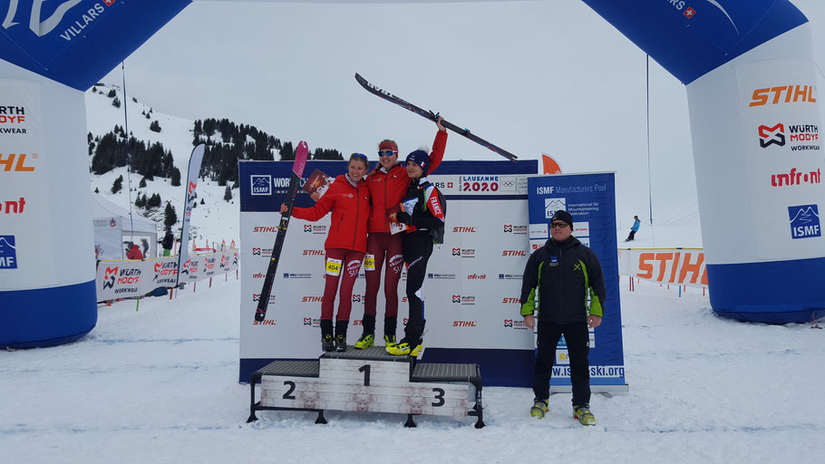 Caroline Ulrich (la tour-de-Peilz) remporte l'or, Thibe Deseyn (Leysin) s'empare de l'argent.
