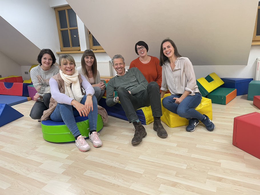 Von links nach rechts: Stefanie Goldbach, Judith Polanec, Eva Wäldchen, Marcus Sellner, Jennifer Häcker, Jennifer Wissel