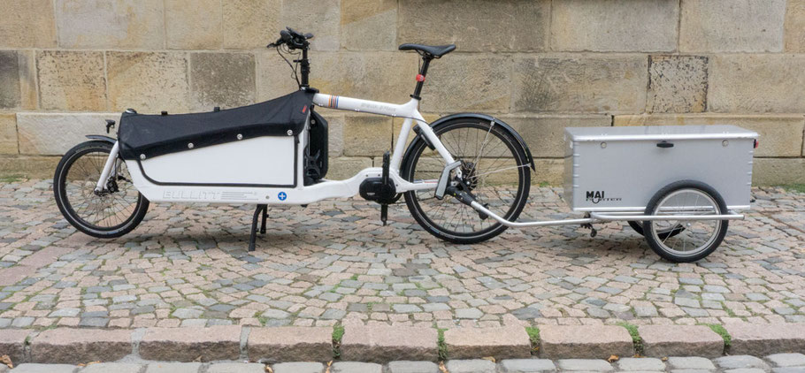 Lastenanhaenger Maiporter Z130 an einem Larry vs Harry Bullit angehaengt