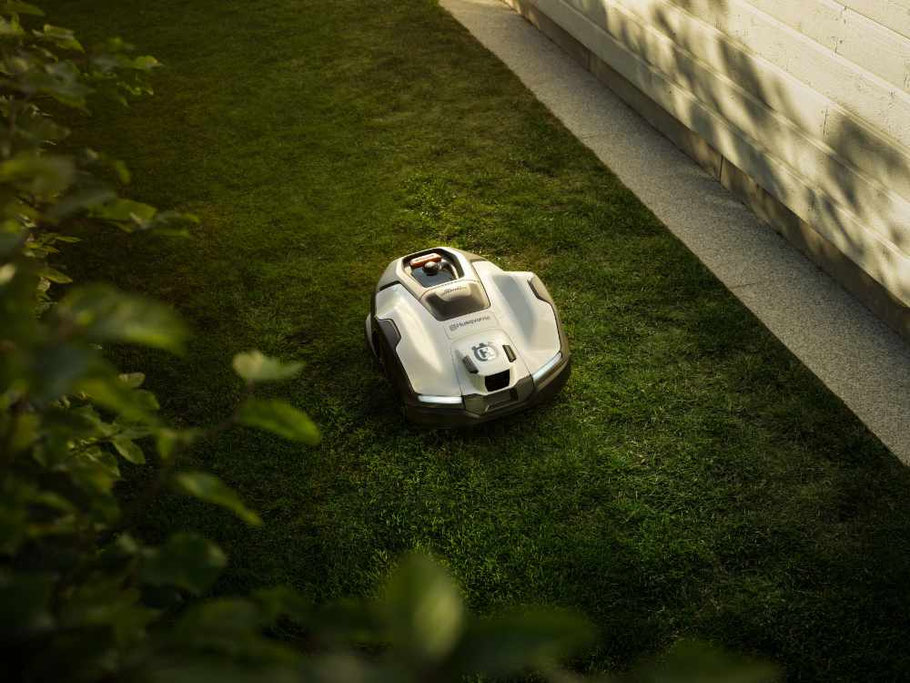 Husqvarna Automower 410VE NERA KI-Kamera