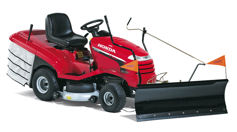 Honda Rasentraktor HF 2317 freistehend mit Schneeschild