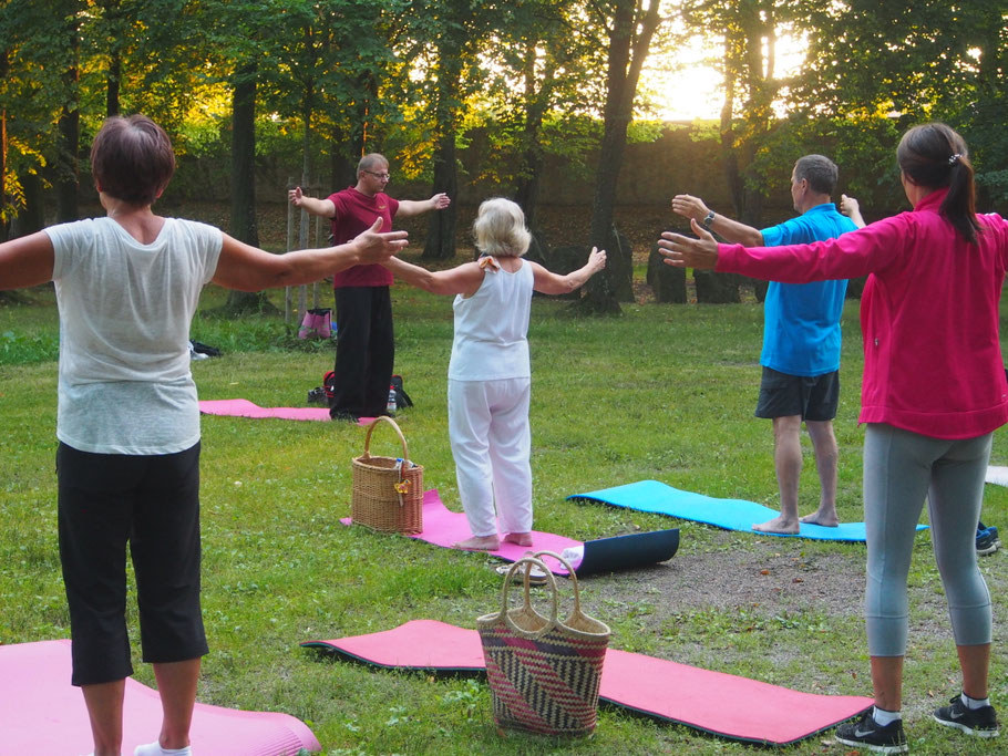 Qi Gong im Park