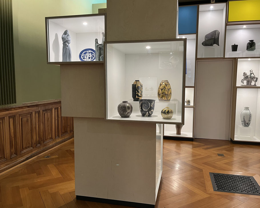 Objekte von Marcel Noverraz im Musée Ariana Genève, Foto: Manuel Schmid, 2025