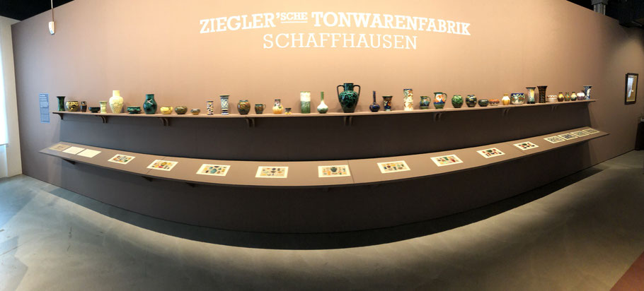 Blick in die Ausstellung Ziegler Keramik - Begehrte Schaffhauser Tonwaren 1828 - 1973, Museum zu Allerheiligen, 2023, Schaffhausen, Foto: Manuel Schmid, 2023