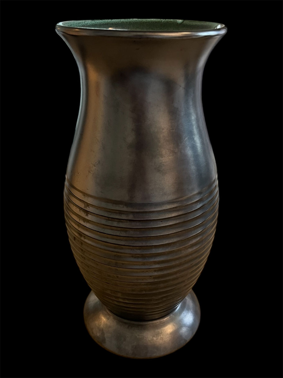 Vase von Landert Keramik Embrach, Foto: Manuel Schmid, 2026