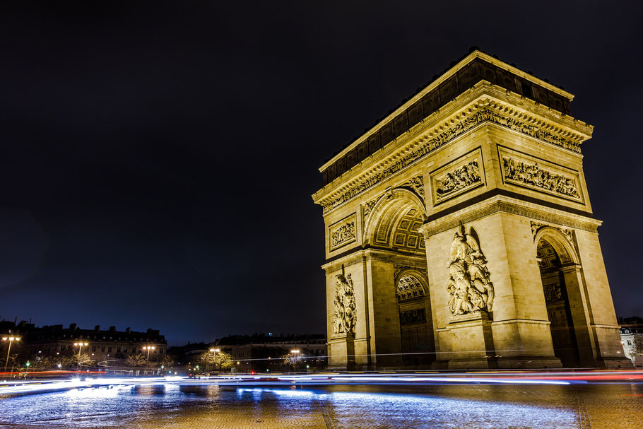 Paris - Arc de Triomphe bei Nacht