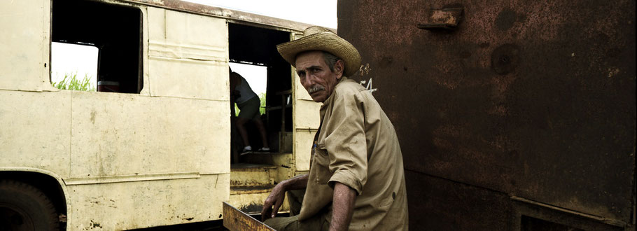 Cubanischer Bauer in Aquada de Pasajeros als Panorama-Photographie