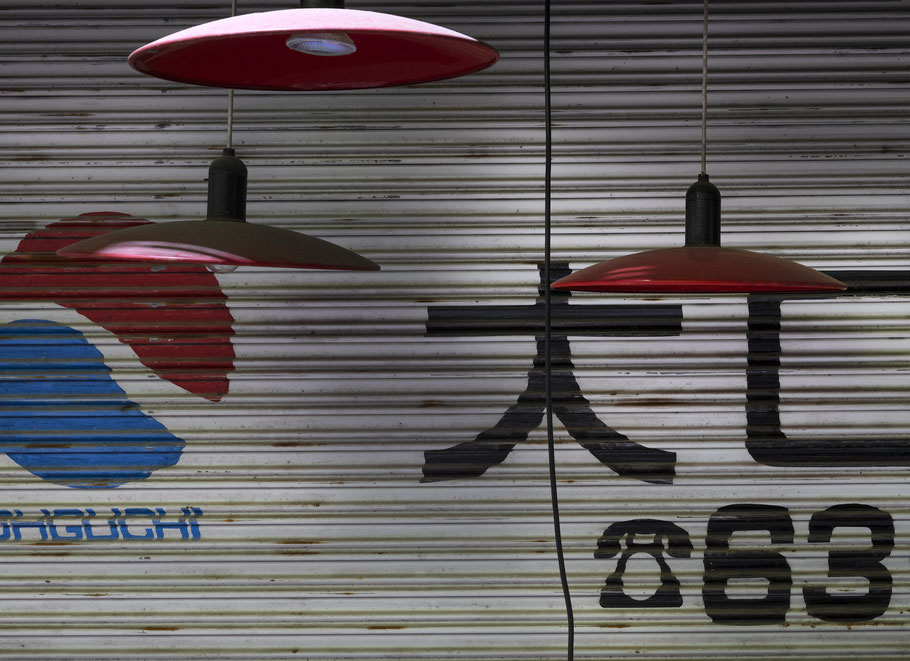 Omi-cho Market Kanazawa by night als Farb-Photographie, Japan