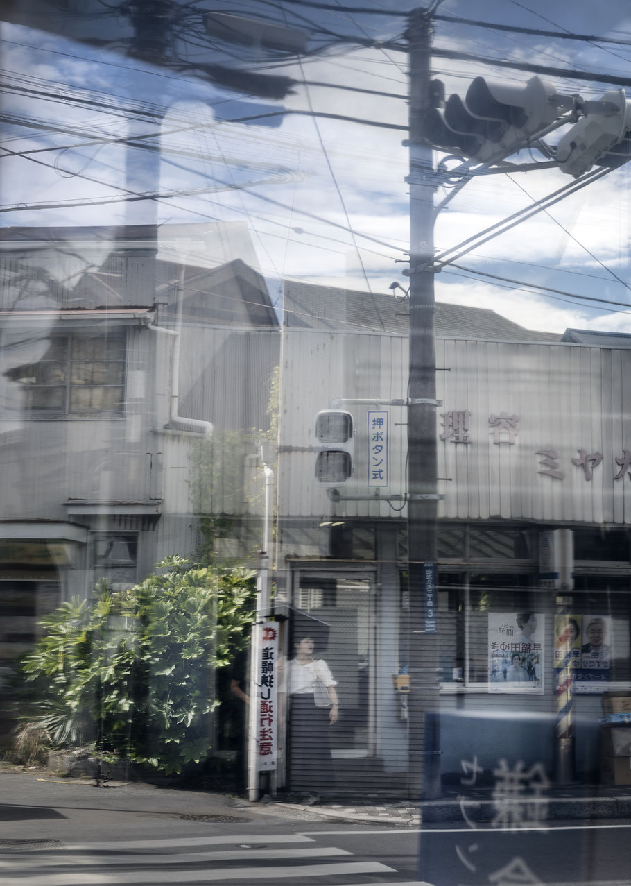 Straßenszene in Kamakura als Farb-Photographie, Japan