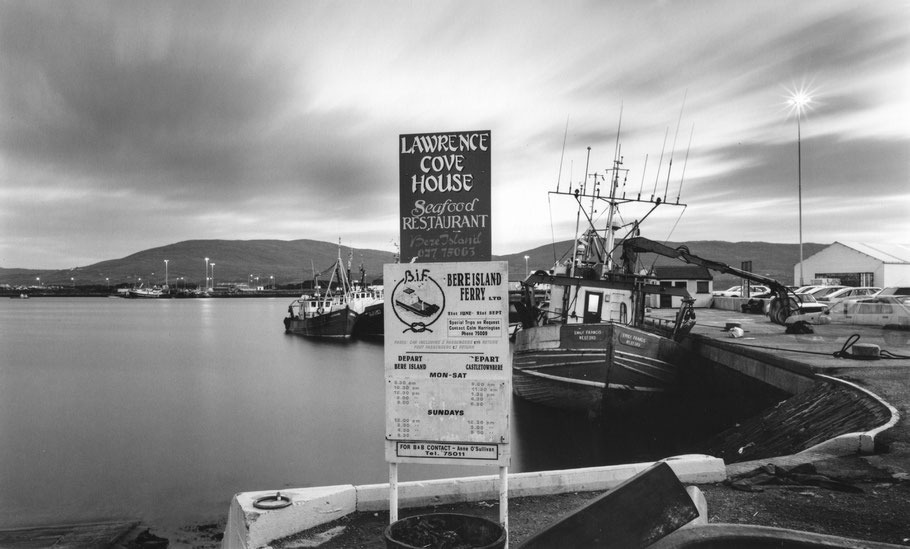 Ring of Kerry, Irland, in schwarz-weiß als Großformat-Photographie