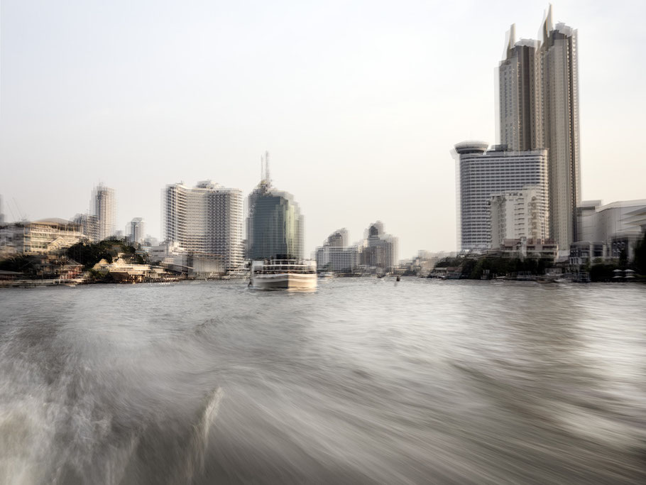 Chao Phraya in Bangkok, Thailand als Farbphoto