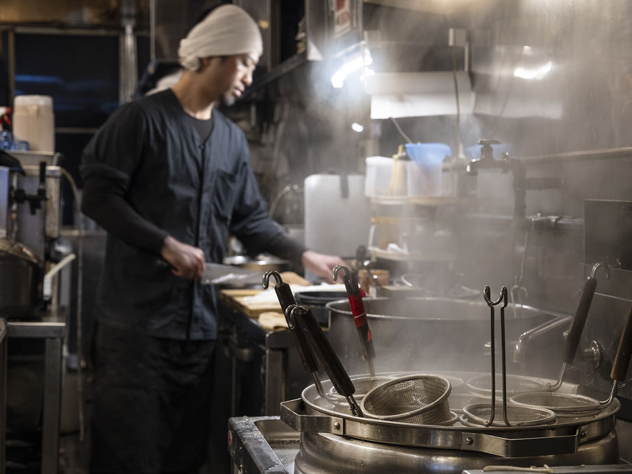 Restaurant in Takada in Tokyo als Farb-Photographie, Japan