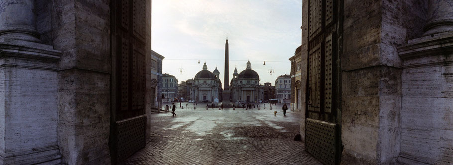 Farbphoto vom Piazza del Popolo S. Maria in Rom im Panorama-Format