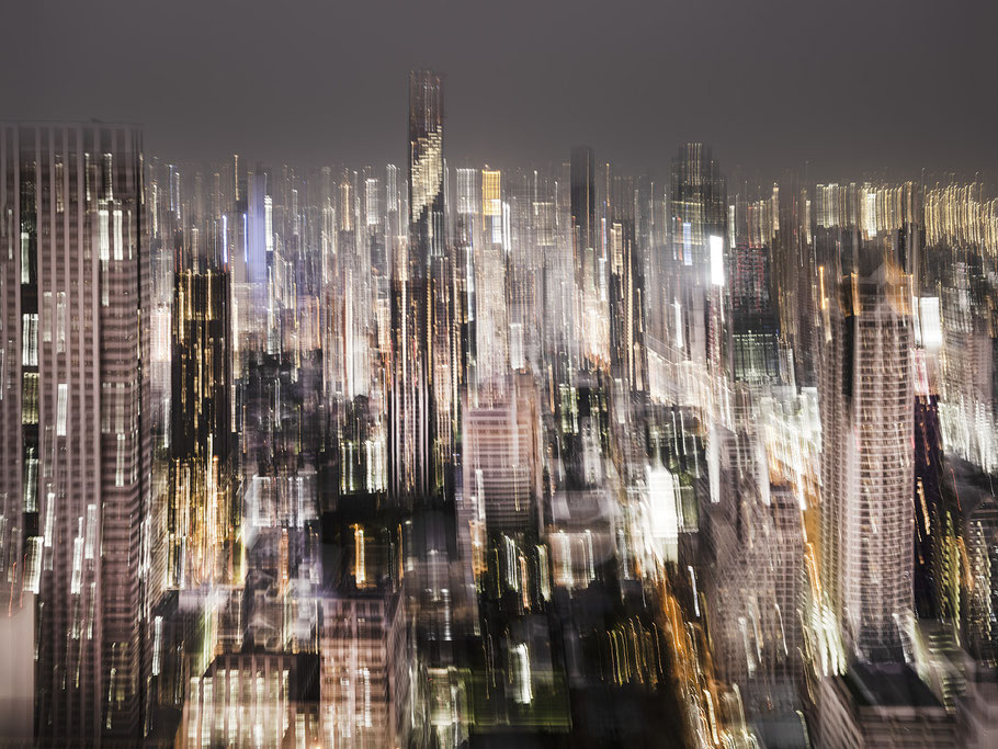 Skyline in Bangkok, Thailand bei Nacht als Farbphoto