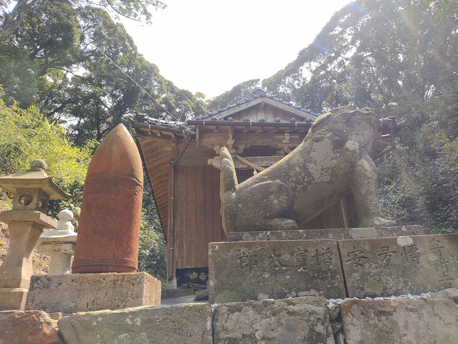 写真10 村の神社