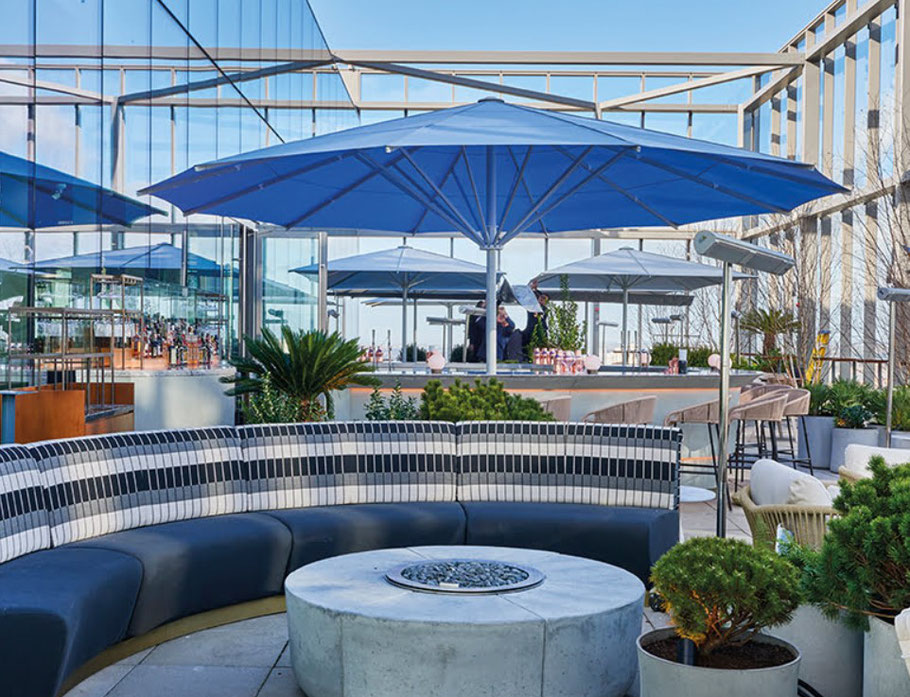 may Sonnenschirm im Hotel | Große Sonnenschirme mit deutschlandweitem Lieferservice von FINK Sonnenschirme in Großostheim | Marktschirme für Hotel und Gastronomie | Große sonnenschirme | Profisonnenschirme von may
