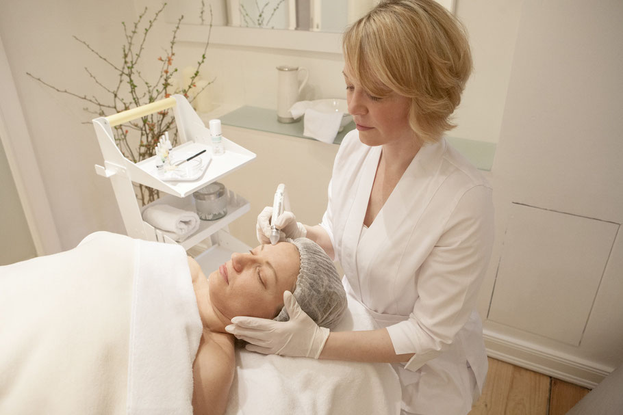 Die Beauty-Expertin im Einsatz