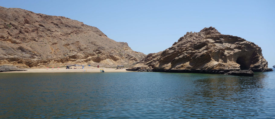 Oman, Bandar Al Khairan : baie des tortues très, trop, fréquentée pour le snorkeling