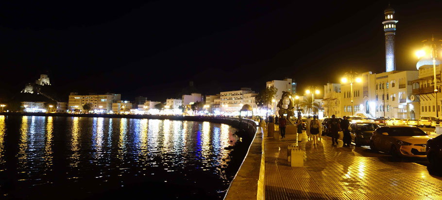 Oman, Mascate : Mutrah corniche de nuit