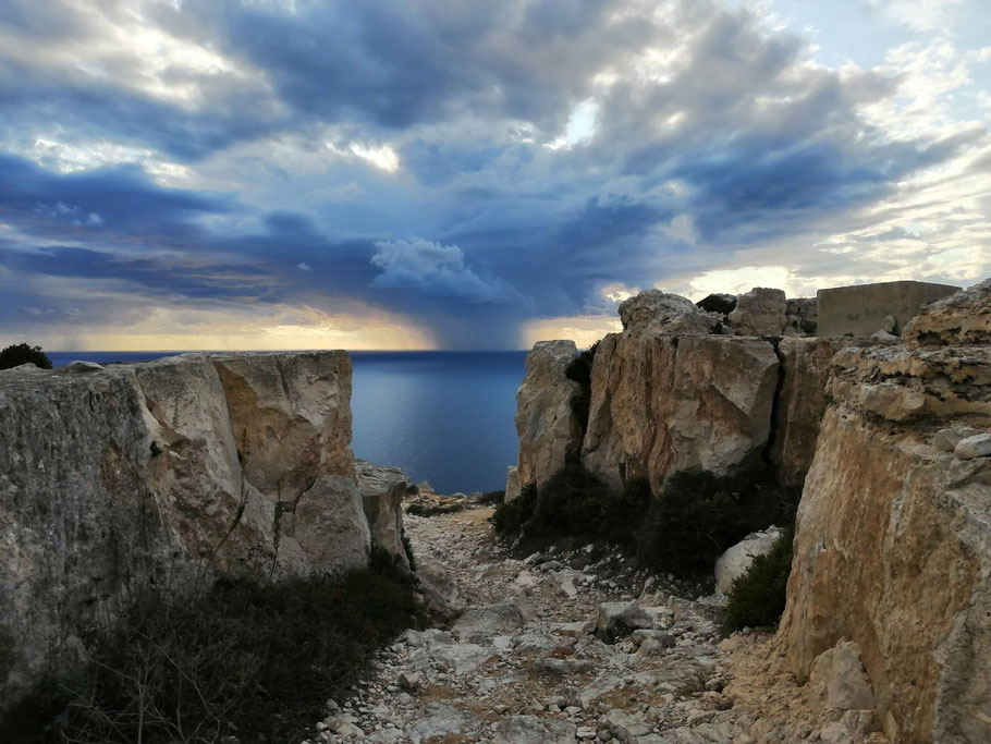 Malte : ambiance orageuse au Dingli Cliffs Viewpoint