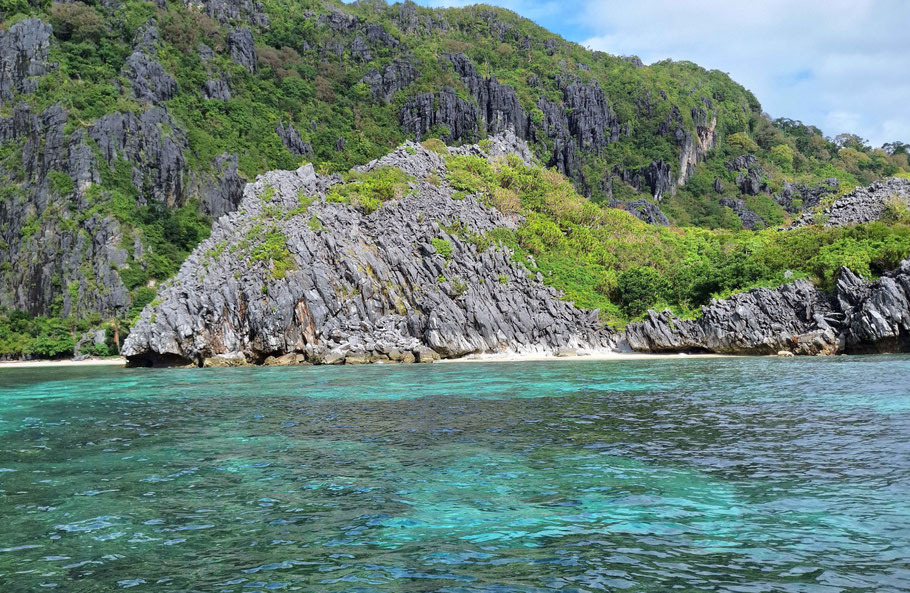 Palawan, falaises karstiques, baie de Bacuit (El Nido)