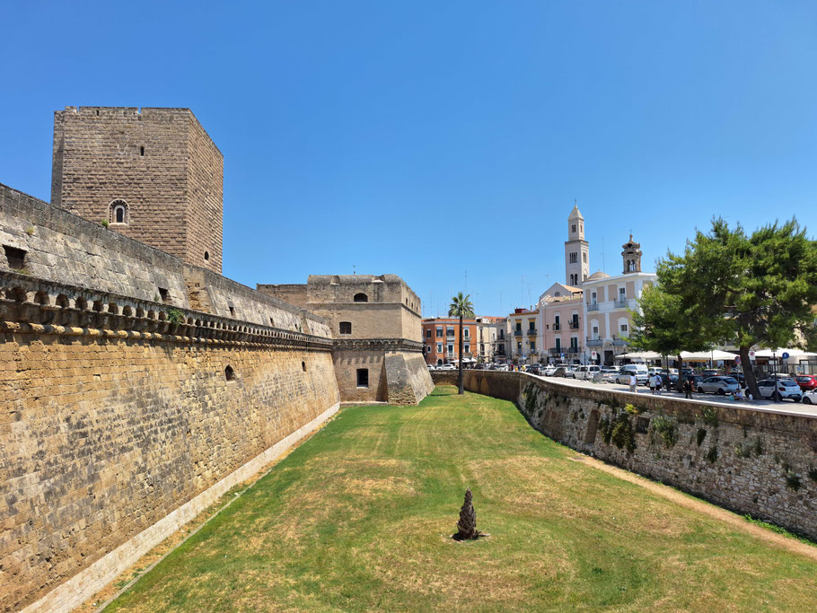 Les Pouilles : Castello Normanno Stevo de Bari